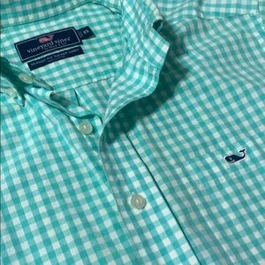 Vineyard vines long sleeve shirt.